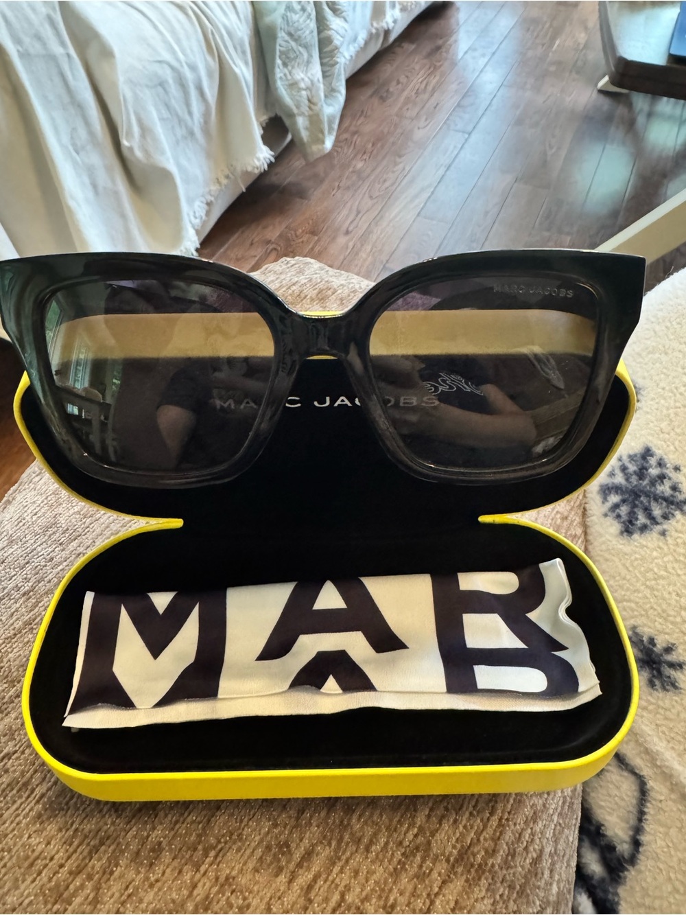 Marc Jacobs Women's Black Oversized Square Sunglasses